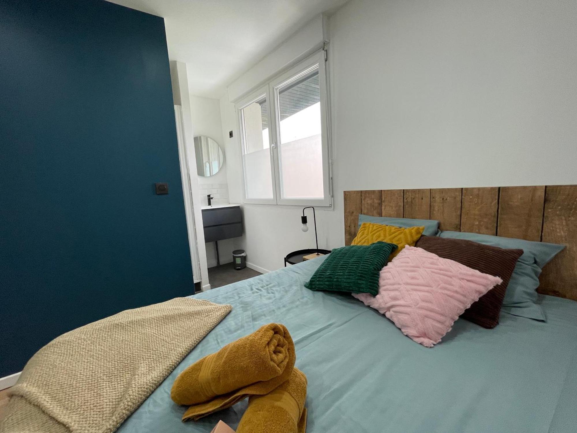 Les 3 Suites - 6 Personnes - 3 Chambres Avec Sdb Privatives Lens Kültér fotó